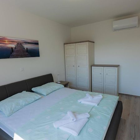 Three-Bedroom Premium Holiday Home Atmosfera With Private Pool&Sauna Vodice Exteriér fotografie